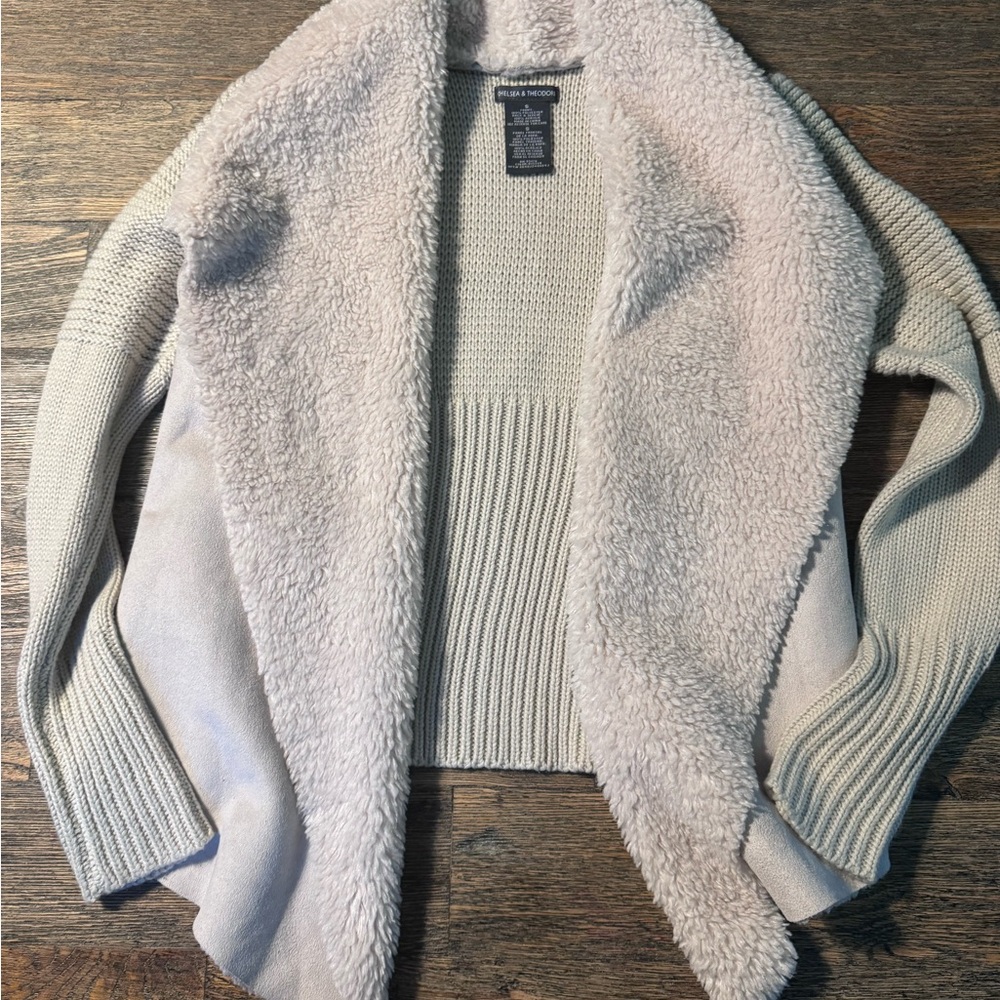 Chelsea & Theodore Cream Fleece-Lined Cardigan